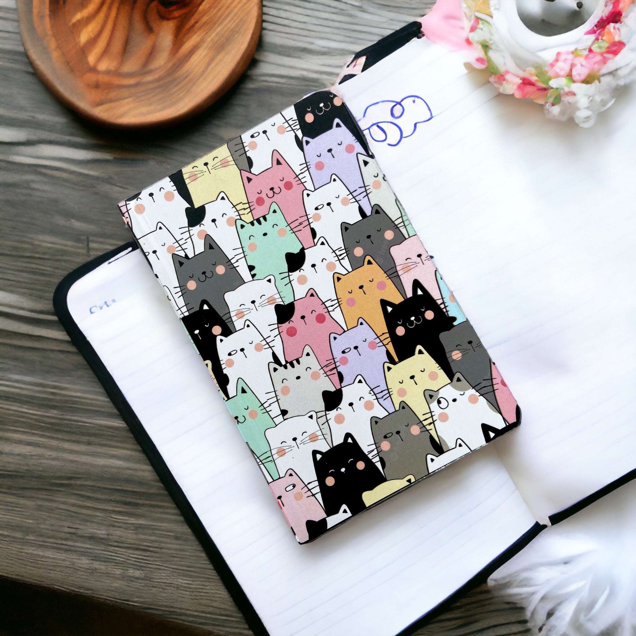 Notebook – Cats Pattern | Adorable Cat Lover Stationery Gift